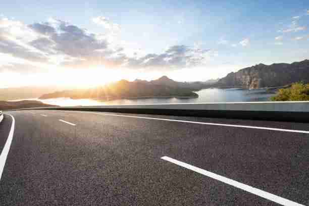 【现象级热议】每日大赛直播弹幕节奏波动分析,令人意外